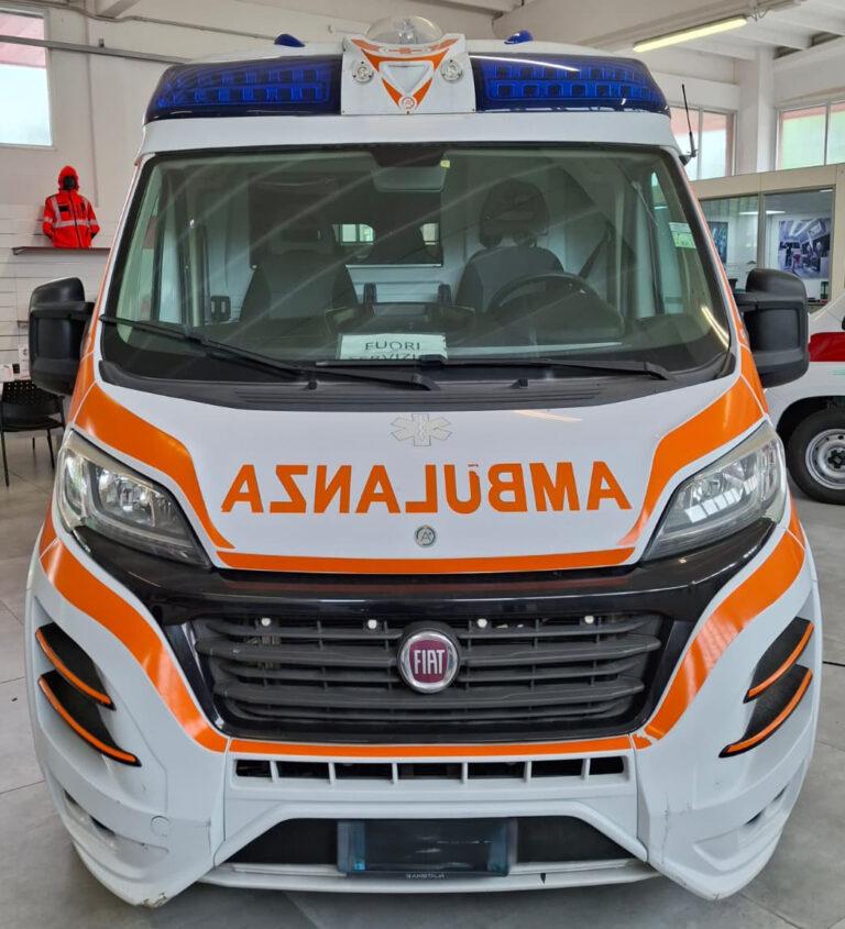 Ambulanza Fiat Ducato REF: 41
