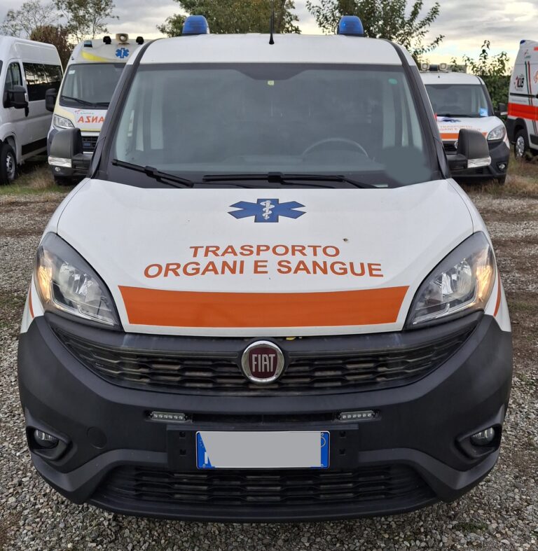 Fiat Dobl&ograve; usato Trasporto organi e sangue REF:53