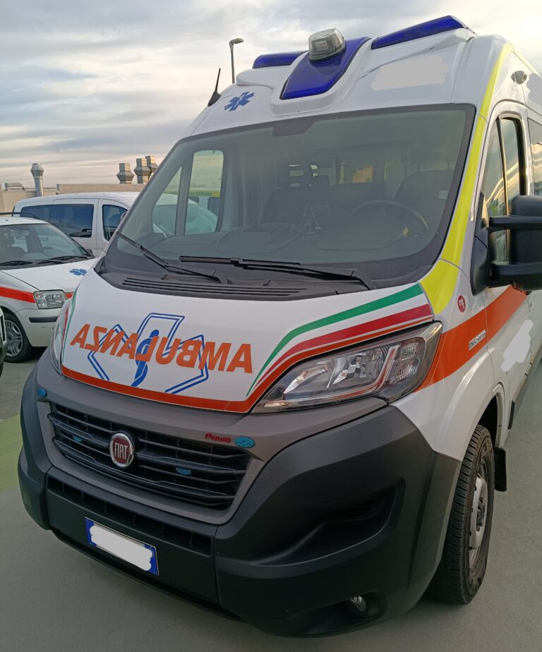 FIAT DUCATO AMBULANZA (4440)